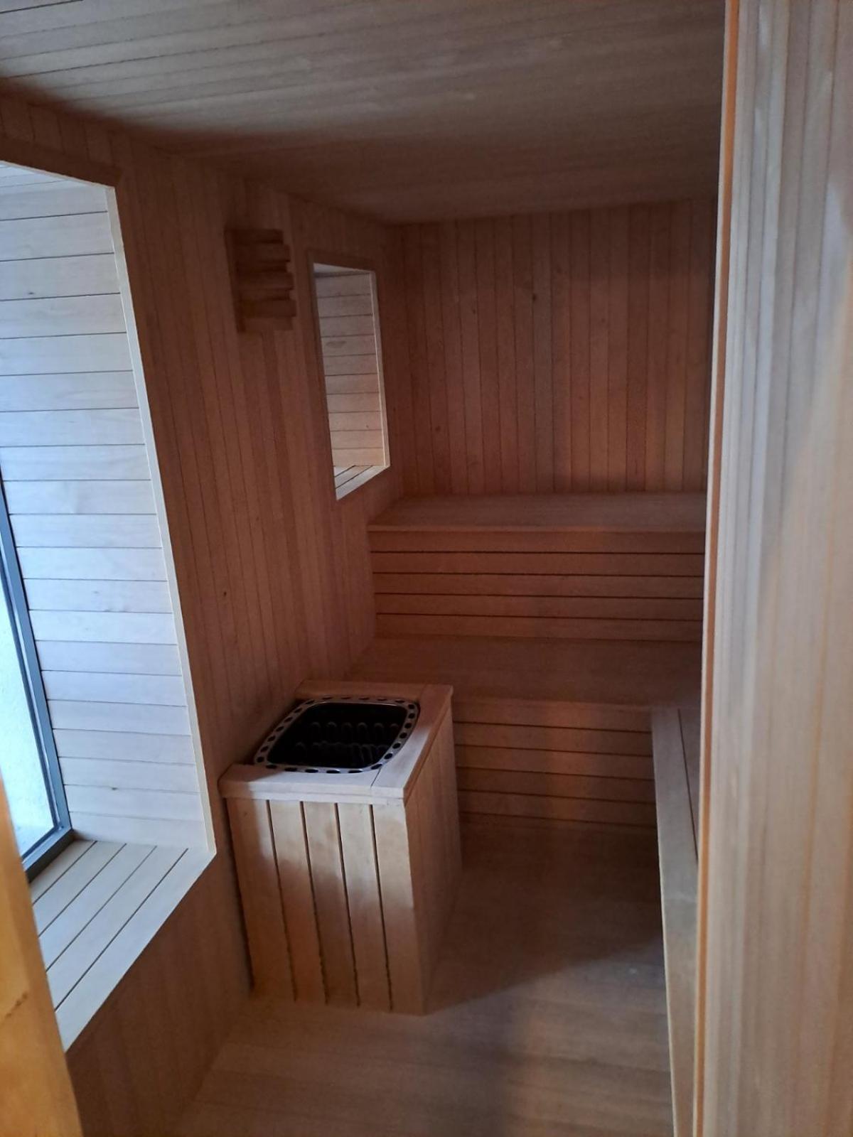 Guesthouse Augusta Insula Lastovo Ngoại thất bức ảnh