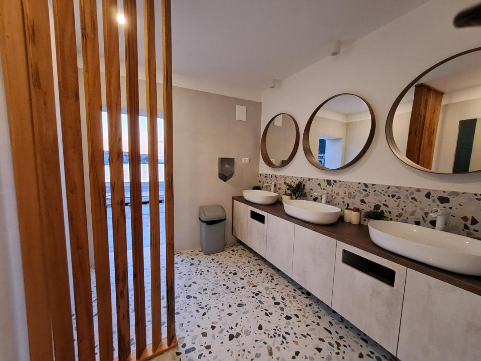 Guesthouse Augusta Insula Lastovo Ngoại thất bức ảnh